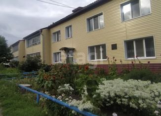 Продается 2-ком. квартира, 48.7 м2, рабочий посёлок Кормиловка, улица Ленина, 13