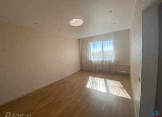 Продаю 1-ком. квартиру, 36.7 м2, Оренбург, улица Фронтовиков, 8/3, ЖК Победа