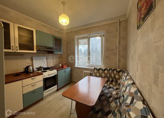 Аренда трехкомнатной квартиры, 65 м2, Ачинск, улица Свердлова, 101