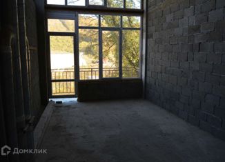 Продам 2-ком. квартиру, 40 м2, посёлок городского типа Дагомыс, Армавирская улица, 147/1