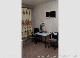 Продаю комнату, 12.5 м2, Омск, улица 10 лет Октября, 145А