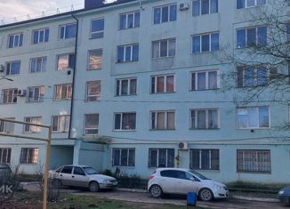 Продается однокомнатная квартира, 33 м2, Армянск, улица Гайдара, 4