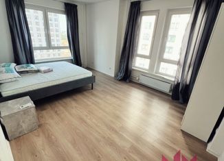 Сдача в аренду трехкомнатной квартиры, 89 м2, Москва, Большая Очаковская улица, 2, район Очаково-Матвеевское