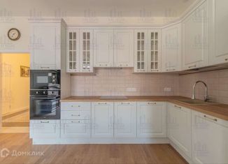 Сдаю 3-ком. квартиру, 90 м2, Санкт-Петербург, Малая Разночинная улица, 10, Малая Разночинная улица