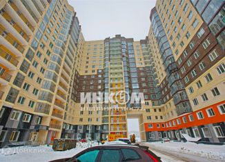 Продаю трехкомнатную квартиру, 83.41 м2, поселение Воскресенское, Чечёрский проезд, 136