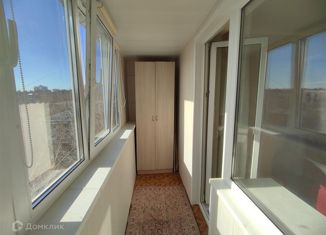 Продам 3-комнатную квартиру, 58 м2, Самарская область, проспект Карла Маркса, 410А