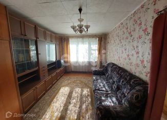 Продается 1-ком. квартира, 32 м2, Новомосковск, улица Свердлова, 45