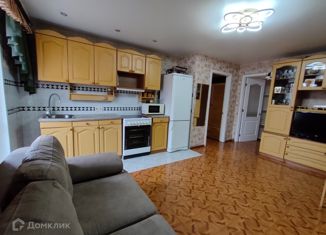 Продам двухкомнатную квартиру, 45 м2, Новосибирск, улица Грибоедова, 80, метро Октябрьская