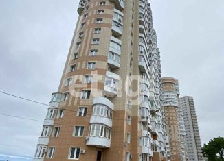 Трехкомнатная квартира в аренду, 93 м2, Владивосток, улица Леонова, 66с2, Фрунзенский район