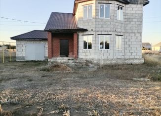 Дом на продажу, 203.5 м2, Новохопёрск, улица Строителей