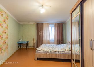 Продается 4-комнатная квартира, 92 м2, Ростовская область, улица Лелюшенко, 3
