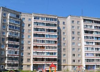 Продам 3-ком. квартиру, 79 м2, Свердловская область, Шишимская улица, 19