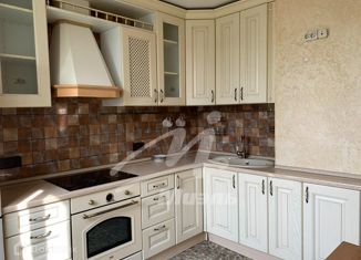 Продается 2-комнатная квартира, 52.5 м2, Москва, улица Корнейчука, 33, улица Корнейчука