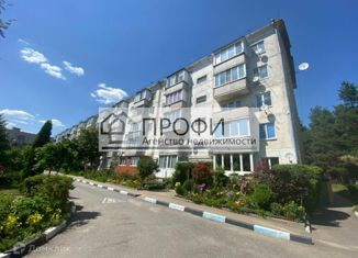 Продаю 3-ком. квартиру, 77.1 м2, Новый Оскол, Белгородская улица, 35