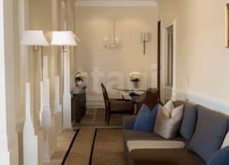 Продажа 4-ком. квартиры, 86.6 м2, Севастополь, улица Адмирала Макарова, 1