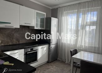 Сдаю 2-ком. квартиру, 53 м2, Москва, Ельнинская улица, 20к2, метро Молодёжная