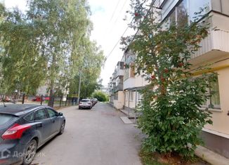 Продажа 3-ком. квартиры, 56 м2, Свердловская область, улица Циолковского, 13