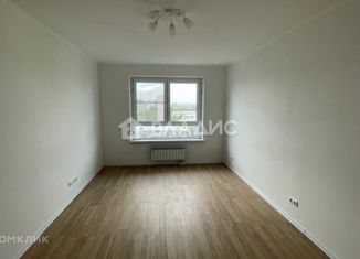 Трехкомнатная квартира на продажу, 75 м2, Москва, улица Михайлова, 30Ак1, метро Окская