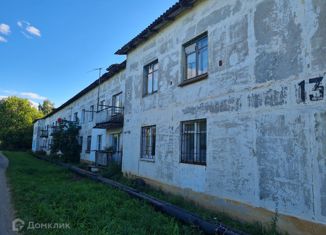 Продаю 2-комнатную квартиру, 55.9 м2, село Истобенск, улица Труда, 15