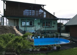 Продается дом, 180 м2, село Узморье, Революционная улица