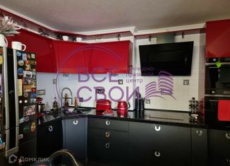 Продаю трехкомнатную квартиру, 78 м2, Краснодар, улица Монтажников, 5, улица Монтажников