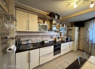 Продам 3-комнатную квартиру, 110 м2, Воронеж, Коминтерновский район, Московский проспект, 131В