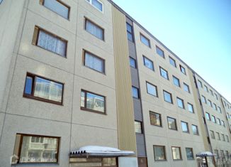 Продаю двухкомнатную квартиру, 48 м2, Костомукша, проспект Горняков, 3
