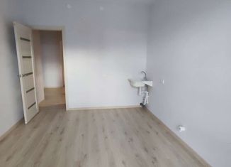 Продам 1-ком. квартиру, 35 м2, поселок городского типа Стройкерамика, улица Анетты Басс, 13, ЖК Видный