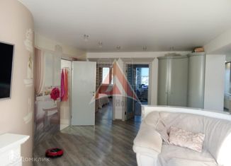 Продам 4-ком. квартиру, 101 м2, Астрахань, улица Тренева, 33, Трусовский район