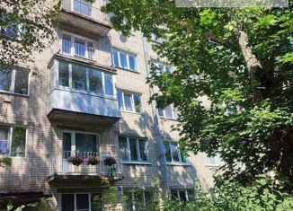 Продается однокомнатная квартира, 36.7 м2, поселок городского типа Лебяжье, Комсомольская улица, 4