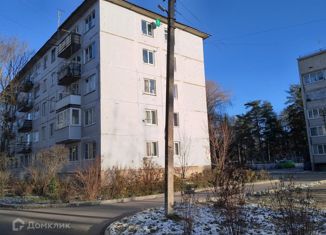 Продам 4-комнатную квартиру, 60 м2, поселок Победа, Советская улица, 23
