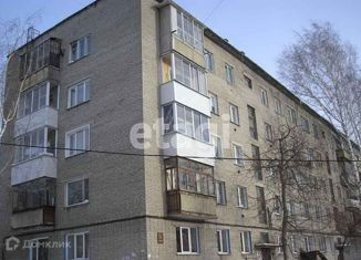 Продается 2-комнатная квартира, 47 м2, Новосибирск, улица Филатова, 10, улица Филатова