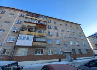 4-ком. квартира на продажу, 63 м2, посёлок городского типа Боровский, Советская улица, 8