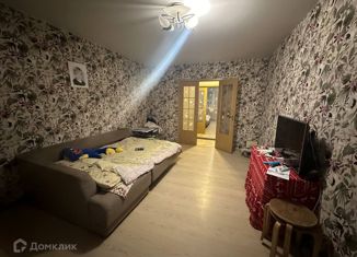 Трехкомнатная квартира на продажу, 64.6 м2, Волгоград, улица Землячки, 62, район Семь Ветров