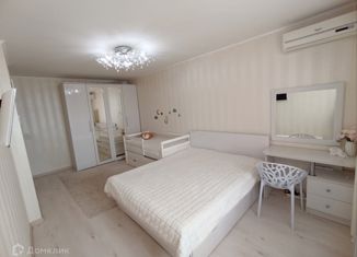 Продам 2-комнатную квартиру, 54.5 м2, Татарстан, проспект Ямашева, 35А