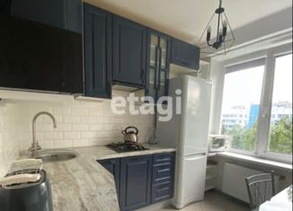 Продам 3-ком. квартиру, 58.7 м2, Санкт-Петербург, улица Подвойского, 33к2, метро Улица Дыбенко