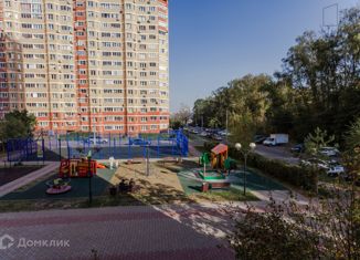 Продается 3-комнатная квартира, 71.2 м2, Московский, 3-й микрорайон, 17