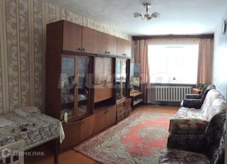 Трехкомнатная квартира на продажу, 66.4 м2, село Азово, Почтовый переулок, 35