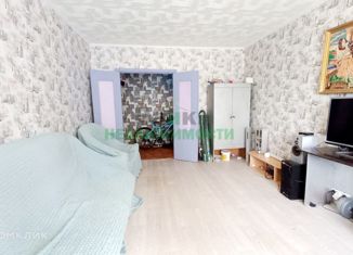 Продается 3-комнатная квартира, 63.3 м2, Саратовская область, проспект Героев, 10