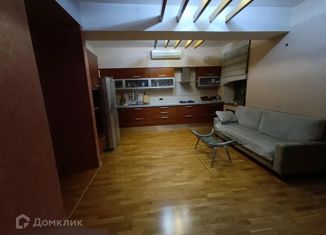 Продажа 5-комнатной квартиры, 150 м2, Орск, проспект Мира, 19