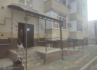 Сдаю 2-ком. квартиру, 65 м2, Ставрополь, улица Города-Побратима Безье, 15/3, ЖК Восток