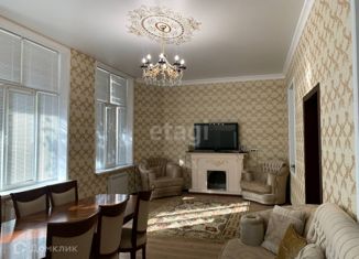 Пятикомнатная квартира на продажу, 136 м2, Махачкала, улица Дахадаева, 44/1, Советский район