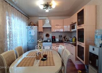 3-комнатная квартира на продажу, 68.5 м2, посёлок Рощино, улица Ленина, 14