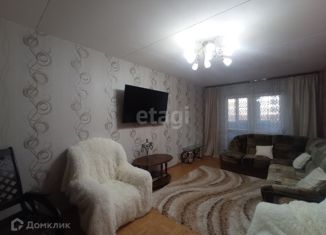 Продажа 3-комнатной квартиры, 75.7 м2, Остров, улица К. Назаровой, 70