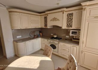 Продаю 4-ком. квартиру, 105 м2, Симферополь, Залесская улица, 18, Центральный район