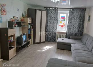 Продам 4-комнатную квартиру, 77.9 м2, Ирбит, улица Логинова, 38А