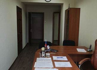 Сдается в аренду офис, 22 м2, Новокуйбышевск, улица Карбышева, 12