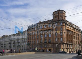 Продажа многокомнатной квартиры, 192.6 м2, Санкт-Петербург, муниципальный округ Чкаловское, набережная реки Карповки, 30