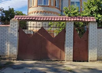 Дом на продажу, 260 м2, Астраханская область, улица Набережная Тимирязева, 42