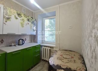 Продается 1-комнатная квартира, 30.9 м2, Астрахань, улица Куликова, 44